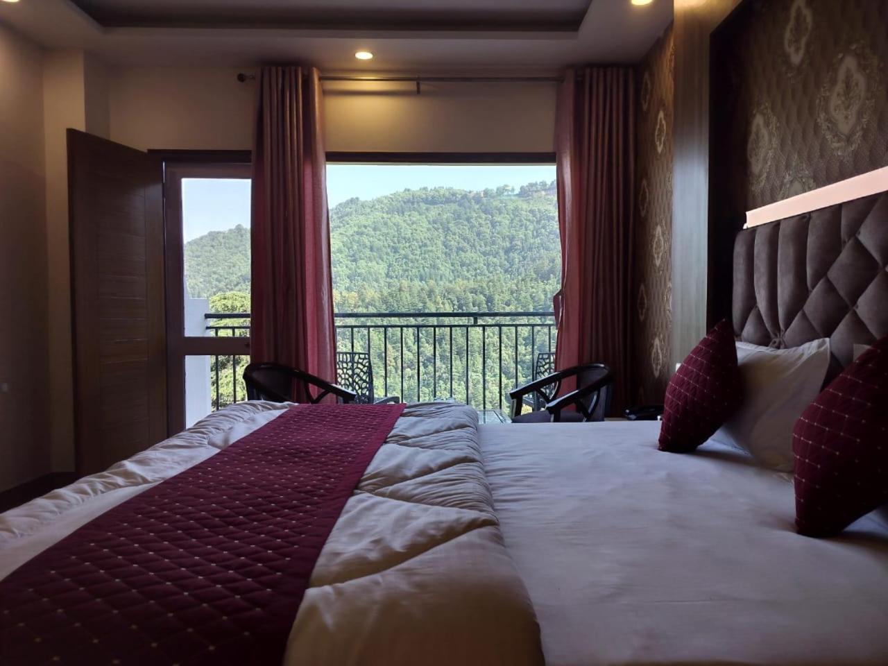 Summer Hill Resort Chail Exterior foto