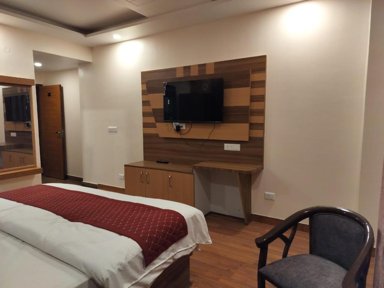Summer Hill Resort Chail Exterior foto